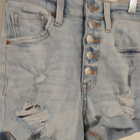 Stylish Light Blue Denim Shorts - Picture 4 of 8